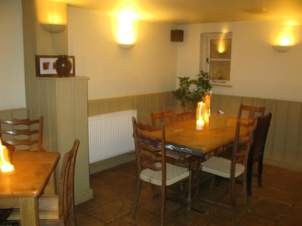 The Chequers Inn Cassington Exterior foto